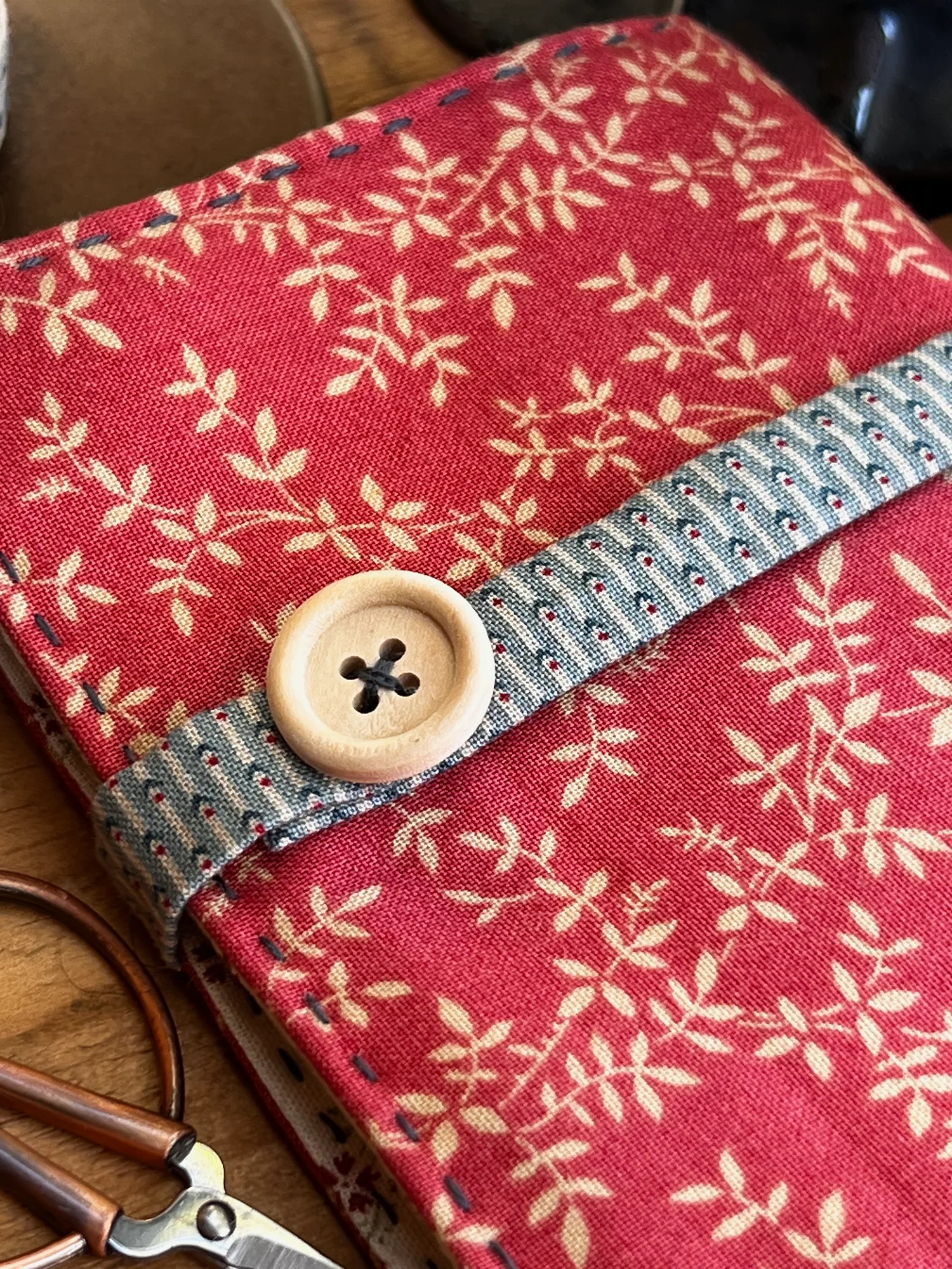 Live and Dream Sewing Set - Image 4